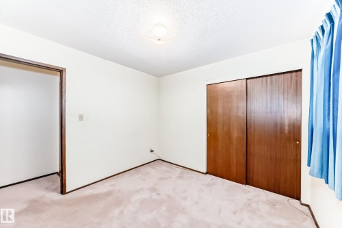 4813 52 Avenue, Stony Plain, AB - Indoor Photo Showing Other Room