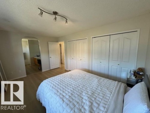 9806 179 Avenue, Edmonton, AB 