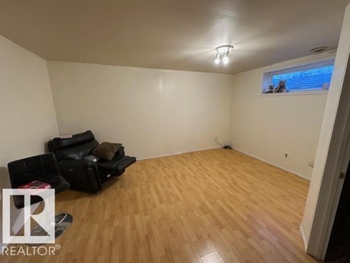 9806 179 Avenue, Edmonton, AB 