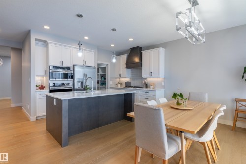 6621 Knox Place, Edmonton, AB - Indoor