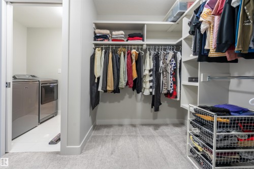 6621 Knox Place, Edmonton, AB - Indoor With Storage