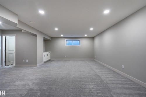 6621 Knox Place, Edmonton, AB - Indoor Photo Showing Basement