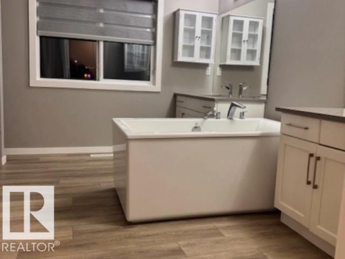 2306 Kelly Circle, Edmonton, AB 