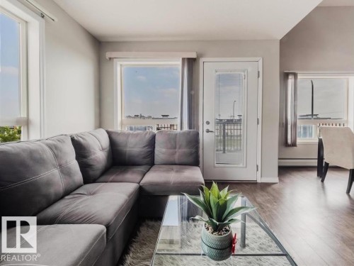 1306 7339 South Terwillegar Drive, Edmonton, AB - Indoor Photo Showing Living Room