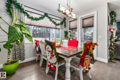 14 Spring Bay, Spruce Grove, AB - Indoor Photo Showing Dining Room