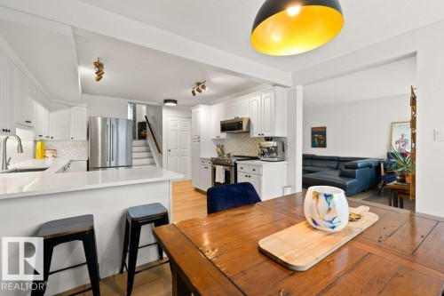 31 Grandview Ridge, St. Albert, AB - Indoor