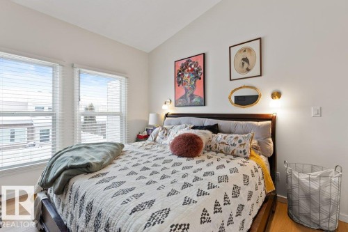 31 Grandview Ridge, St. Albert, AB - Indoor Photo Showing Bedroom