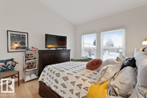 31 Grandview Ridge, St. Albert, AB - Indoor Photo Showing Bedroom