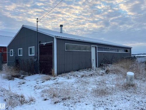 23107 Twp Road 564, Rural Sturgeon County, AB - Outdoor