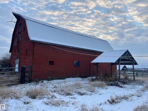 23107 Twp Road 564, Rural Sturgeon County, AB - Outdoor