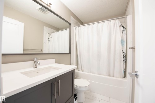 121 5504 Schonsee Drive, Edmonton, AB - Indoor Photo Showing Bathroom