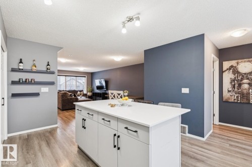 2095 Graydon Hill Crescent, Edmonton, AB - Indoor