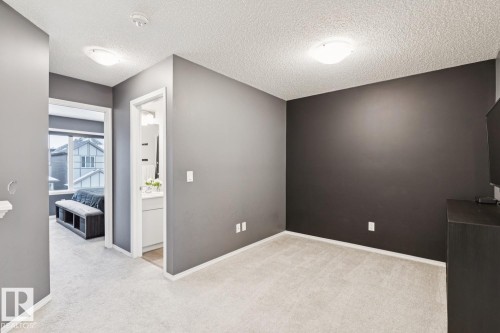 2095 Graydon Hill Crescent, Edmonton, AB - Indoor Photo Showing Other Room