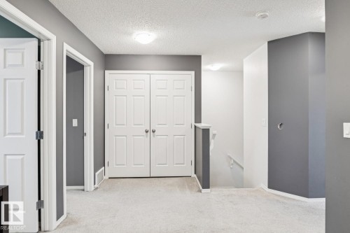 2095 Graydon Hill Crescent, Edmonton, AB - Indoor Photo Showing Other Room