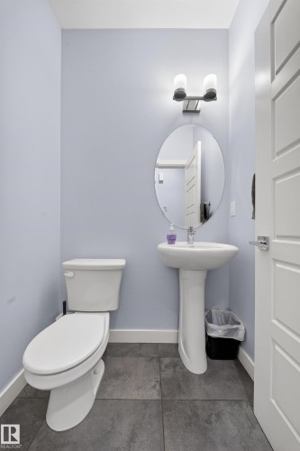 2084 Graydon Hill Crescent, Edmonton, AB - Indoor Photo Showing Bathroom