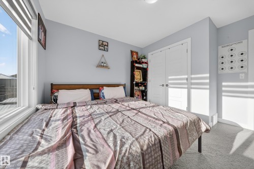 2084 Graydon Hill Crescent, Edmonton, AB - Indoor Photo Showing Bedroom
