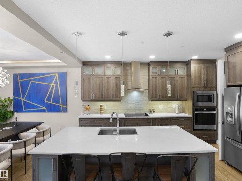 6419 175 Avenue, Edmonton, AB - Indoor Photo Showing Kitchen With Stainless Steel Kitchen With Double Sink With Upgraded Kitchen