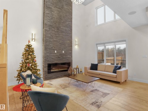 6419 175 Avenue, Edmonton, AB - Indoor Photo Showing Living Room With Fireplace