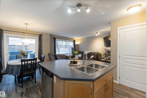 109 Rue Magnan, Beaumont, AB - Indoor