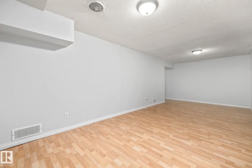 145B Royal Road, Edmonton, AB - Indoor Photo Showing Other Room