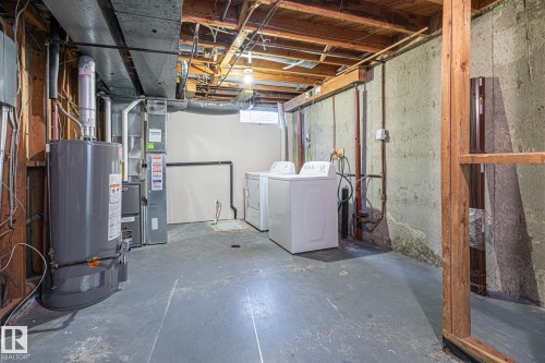 145B Royal Road, Edmonton, AB - Indoor Photo Showing Laundry Room