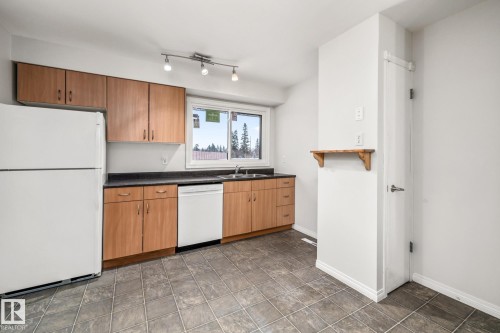 145B Royal Road, Edmonton, AB - Indoor Photo Showing Kitchen With Double Sink