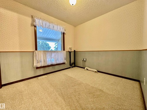 4603 Lakeshore Drive, Bonnyville Town, AB - Indoor Photo Showing Other Room