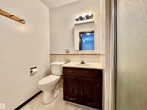 4603 Lakeshore Drive, Bonnyville Town, AB - Indoor Photo Showing Bathroom