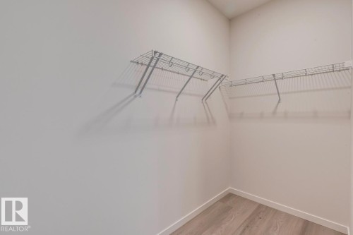22915 80 Avenue, Edmonton, AB - Indoor With Storage