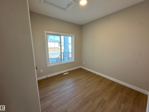 145 Elm Street, Fort Saskatchewan, AB - Indoor Photo Showing Other Room