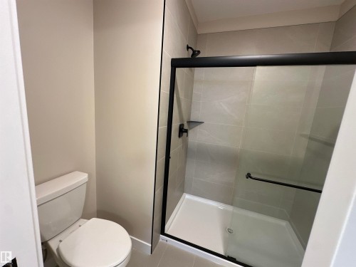 145 Elm Street, Fort Saskatchewan, AB - Indoor Photo Showing Bathroom