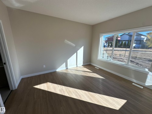 145 Elm Street, Fort Saskatchewan, AB - Indoor Photo Showing Other Room