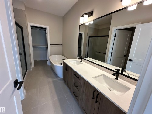 145 Elm Street, Fort Saskatchewan, AB - Indoor Photo Showing Bathroom