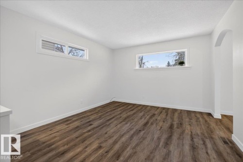 4911 43 Avenue, Beaumont, AB - Indoor Photo Showing Other Room