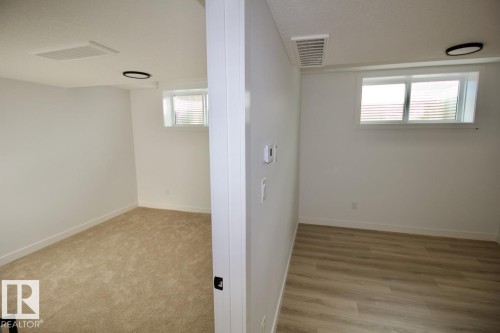 Bsmt 8857 Carson Way, Edmonton, AB - Indoor Photo Showing Other Room
