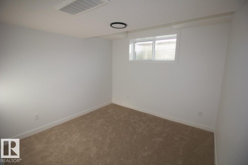 Bsmt 8857 Carson Way, Edmonton, AB - Indoor Photo Showing Other Room