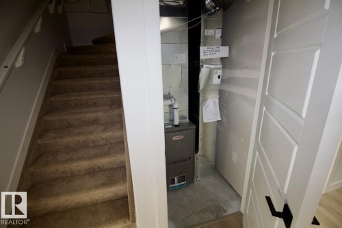 Bsmt 8857 Carson Way, Edmonton, AB - Indoor Photo Showing Other Room