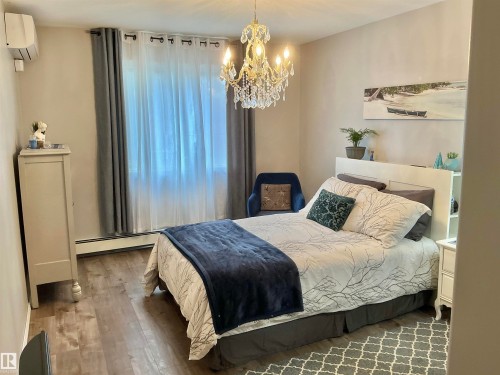135 592 Hooke Road, Edmonton, AB - Indoor Photo Showing Bedroom