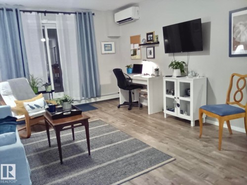 135 592 Hooke Road, Edmonton, AB - Indoor