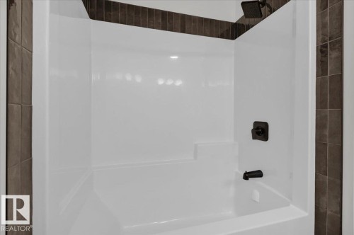 8250 Kiriak Loop, Edmonton, AB - Indoor Photo Showing Bathroom