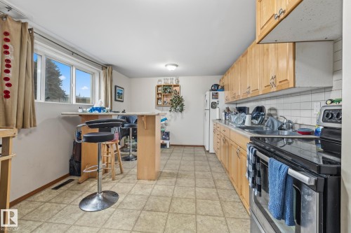 12903/12905 96 Street, Edmonton, AB - Indoor Photo Showing Kitchen