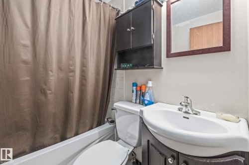12903/12905 96 Street, Edmonton, AB - Indoor Photo Showing Bathroom