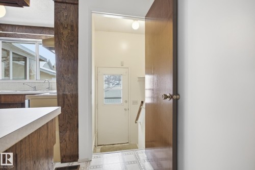 29 Andrew Crescent, St. Albert, AB - Indoor Photo Showing Other Room