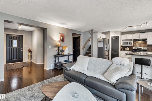 139 Chestermere Crescent, Sherwood Park, AB - Indoor Photo Showing Living Room