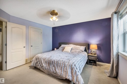 139 Chestermere Crescent, Sherwood Park, AB - Indoor Photo Showing Bedroom