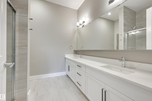 406 528 Griesbach Parade, Edmonton, AB - Indoor Photo Showing Bathroom