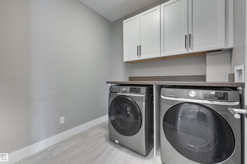 406 528 Griesbach Parade, Edmonton, AB - Indoor Photo Showing Laundry Room