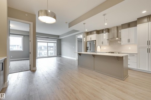 406 528 Griesbach Parade, Edmonton, AB - Indoor Photo Showing Kitchen With Upgraded Kitchen