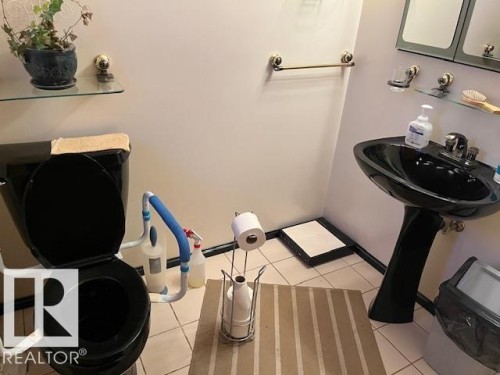 10427 28 Avenue, Edmonton, AB - Indoor