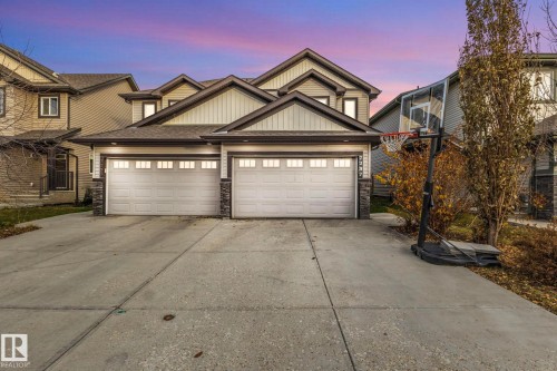 7237 Armour Crescent, Edmonton, AB - Outdoor With Facade